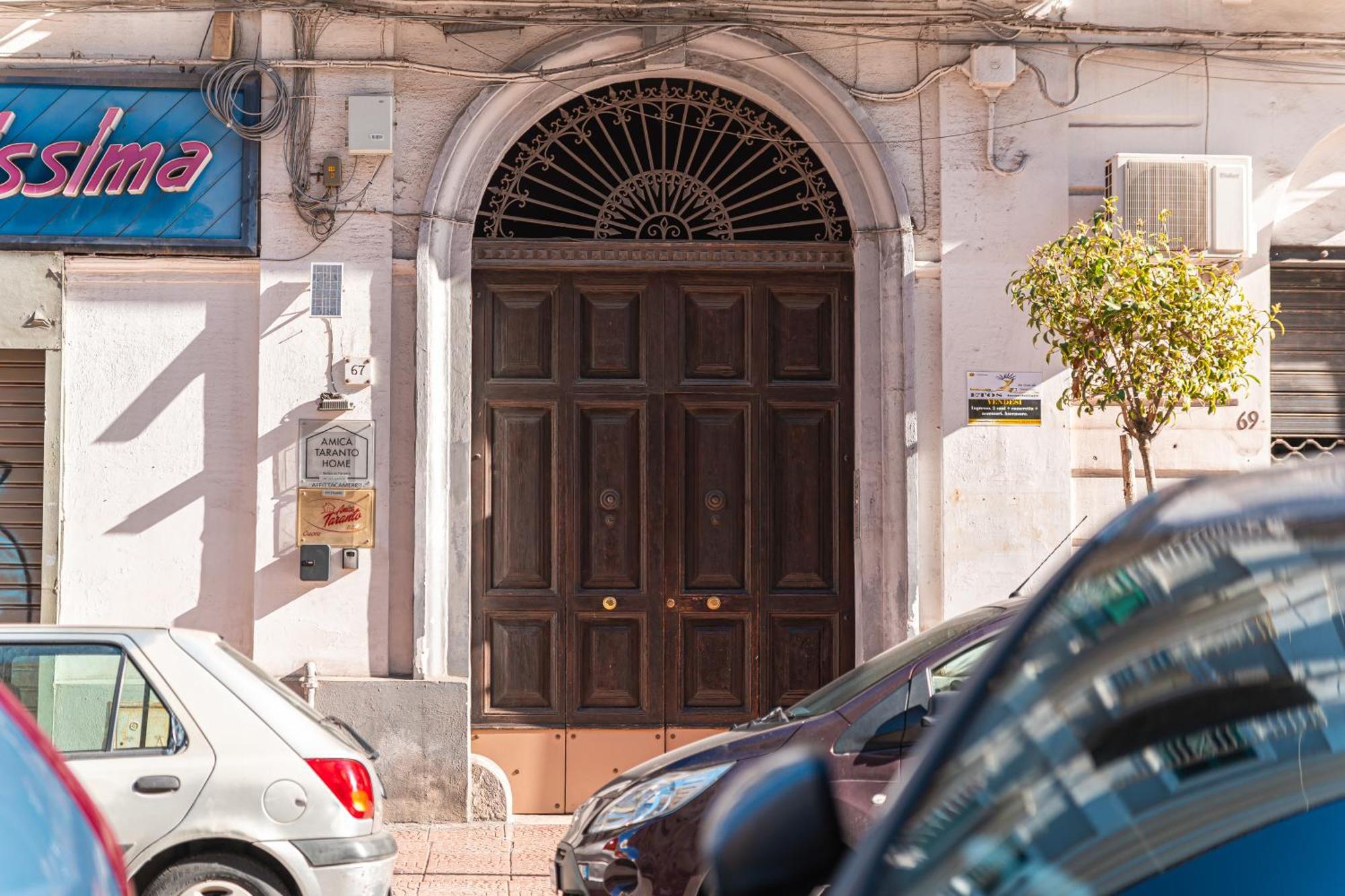 Taranto Mn Place Exteriör bild
